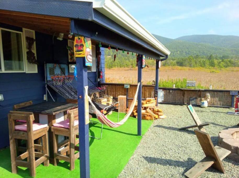 Tiki Escape W/ Amazing Mountain And Marsh Backdrop Villa Rockaway Beach Ngoại thất bức ảnh