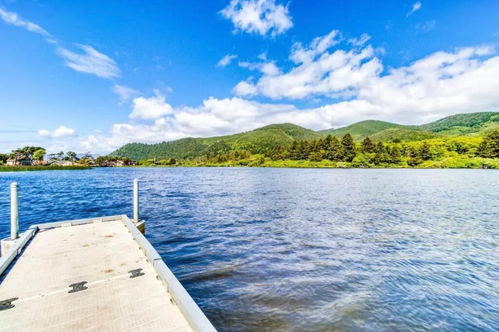 Tiki Escape W/ Amazing Mountain And Marsh Backdrop Villa Rockaway Beach Ngoại thất bức ảnh